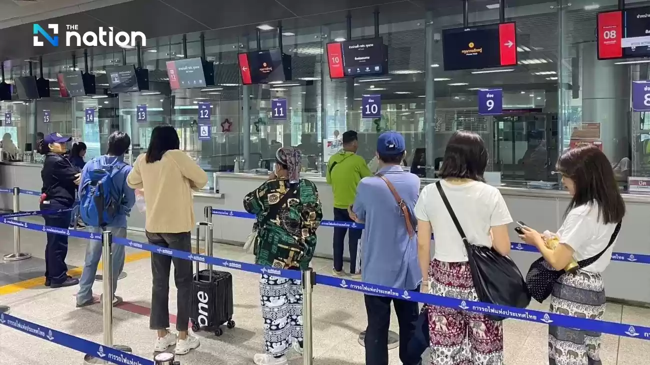 12月31日には9万8000人以上の乗客が鉄道で旅行し、元旦にも同数の乗客が見込まれる。