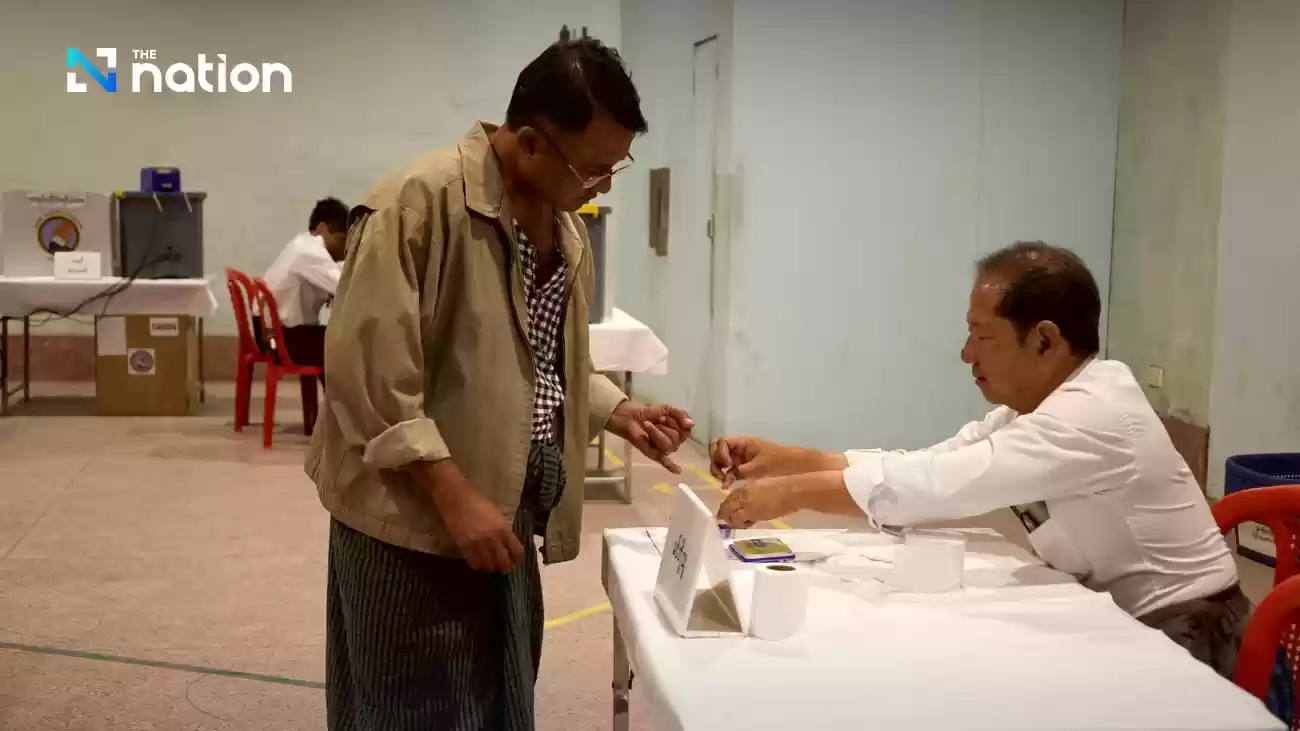 ミャンマー、内戦の最中に選挙開始、軍系政党が勝利の見込み